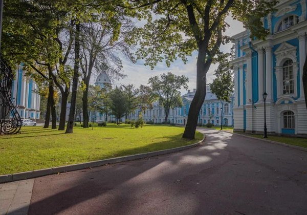 Небо на земле. Ансамбль Смольного монастыря (+ сад Смольного) - фото 4