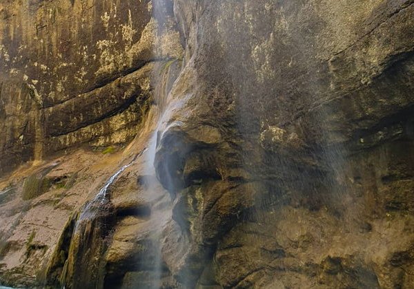 Сказочный мир Чегемского ущелья: водопады — парадром — село Эльтюбю - фото 1