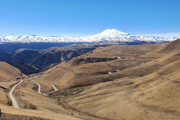 Фото экскурсии - Невероятные пейзажи Кавказа: Эльбрус, Гижгит, Адыр-су и поляна Нарзанов в мини-группе - 12