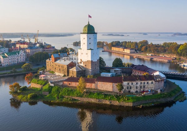 День в Выборге: обзорная экскурсия по городу и парку Монрепо