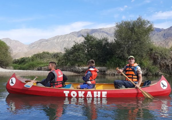 Взгляд с воды на горы Кыргызстана: каноэ и прогулка по дну каньонов