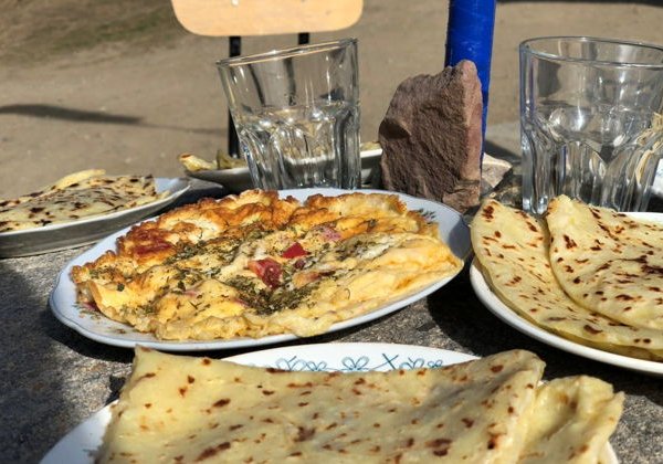 Чегемское ущелье, перевал Актопарк и озеро Гижгит в мини-группе - фото 2