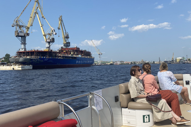 Фото - экскурсия: Морской Петербург на катере