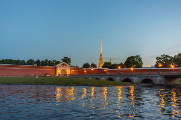 Фото экскурсии - Ночная экскурсия по рекам и каналам Петербурга с разводными мостами - 6