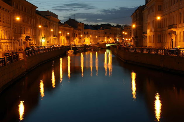 Фото экскурсии - Ночная экскурсия по рекам и каналам Петербурга с разводными мостами - 8