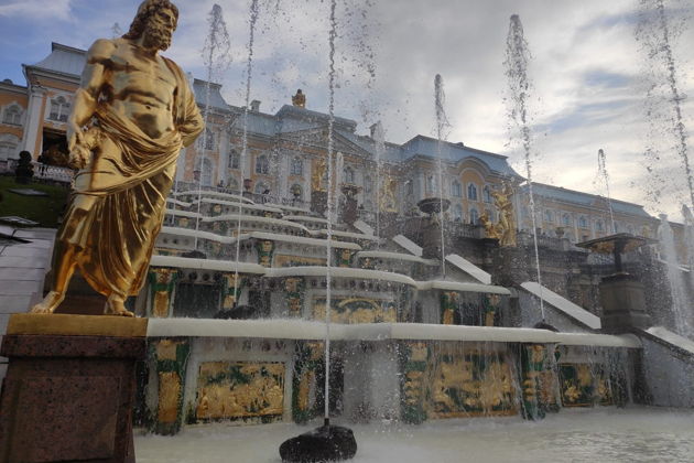 Фото экскурсии - Прогулка по дворцам и паркам Петергофа с обратной дорогой на метеоре - 5