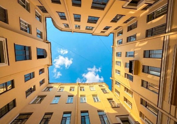 Атмосфера Петербурга: Дворы, Парадные и Коммунальная история - фото 2