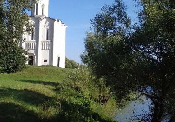 Путешествие в сердце древней Руси: Боголюбово и храм Покрова на Нерли - фото 1