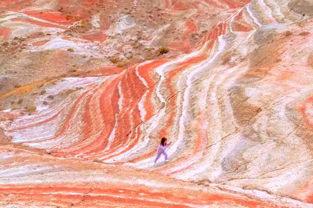 Фото экскурсии - В МАРС через РОЗОВОЕ озеро с чаепитие на скале БЕШБАРМАГ + дегустация ИКРЫ! - 12