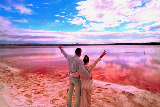 Фото - экскурсия: В МАРС через РОЗОВОЕ озеро с чаепитие на скале БЕШБАРМАГ + дегустация ИКРЫ!