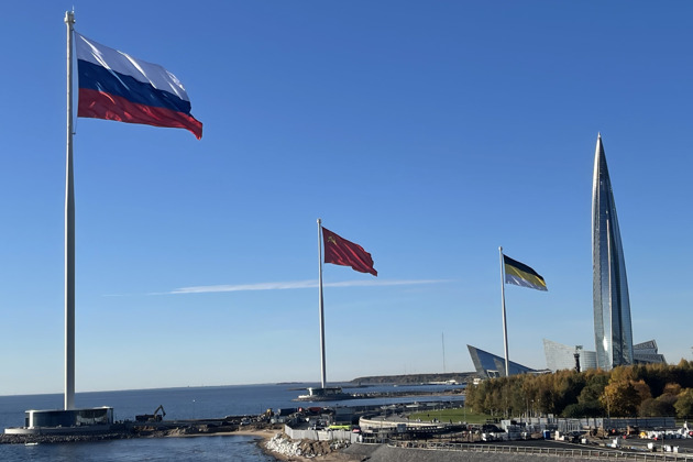 Фото - экскурсия: Прогулка от Газпром Арены до Лахта Центра над морем через парки и зоны отдыха