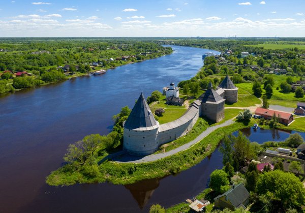 В Старую и Новую Ладогу из Петербурга