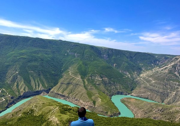 Экскурсия к Сулакскому каньону, бархану Сарыкум и пещерам Нохъо из Каспийска