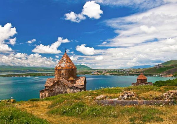Знакомство с Арменией: озеро Севан и Дилижан - фото 2