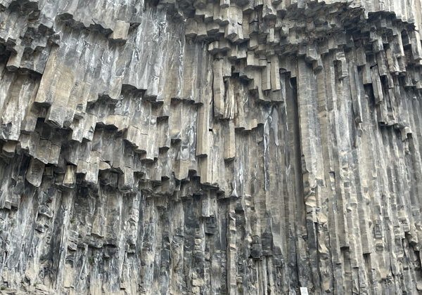 Знакомство с Арменией: Храм Гарни, монастырь Гегард и озеро Севан - фото 4