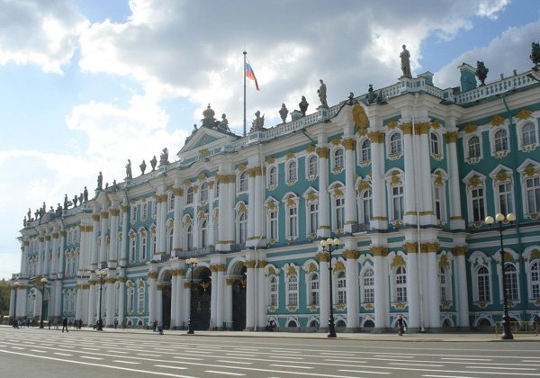 Эрмитаж: шедевры искусства в мини-группе + входные билеты