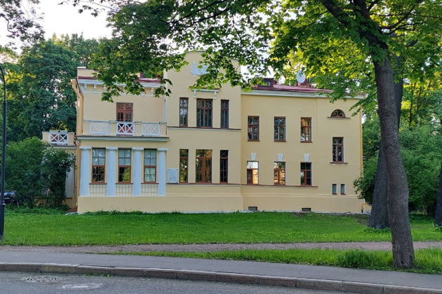 Фото экскурсии - Прогулка с аудиогидом по Каменному острову: роскошные дачи и их знаменитые хозяева - 7