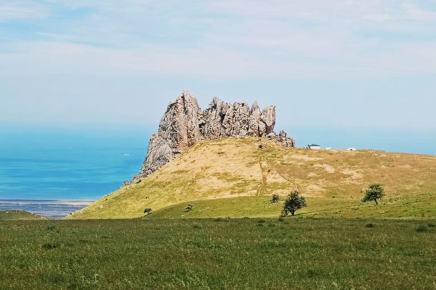 Фото экскурсии - Уникальное путешествие к Розовому озеру, Карамельным горам и Бешбармагу с дегустацией черной икры и обедом в рыбном ресторане - 10