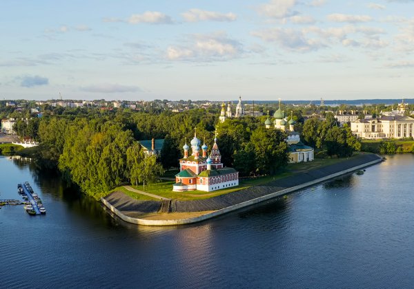 Русь святая, путешествие по городу на реке времени
