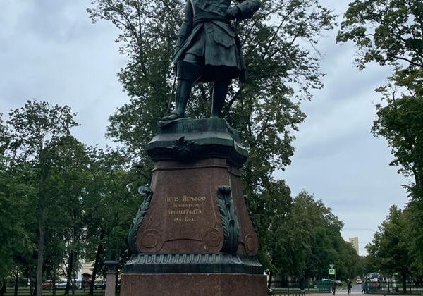 В Кронштадт с возвращением на метеоре: "Остров фортов" и Морской собор - фото 2