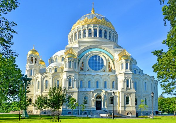 В Кронштадт с возвращением на метеоре: "Остров фортов" и Морской собор