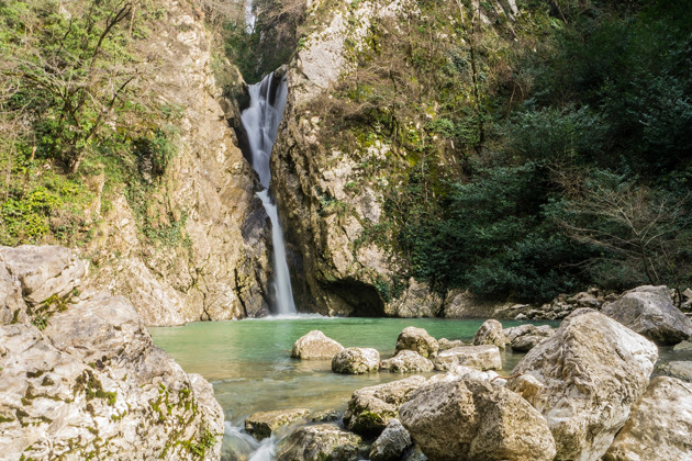 Трек-тур на Агурские водопады и Орлиные скалы