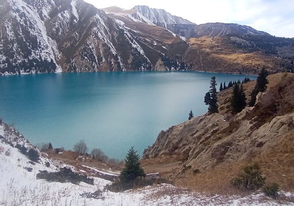 Большое Алматинское озеро пешком через лунную поляну - фото 2