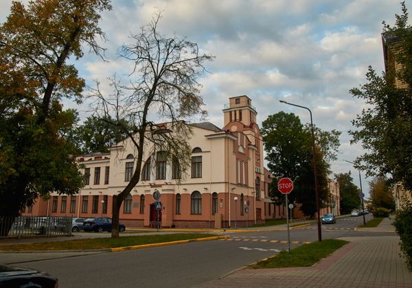 Театр и кино в Гродно: авторская экскурсия - фото 2