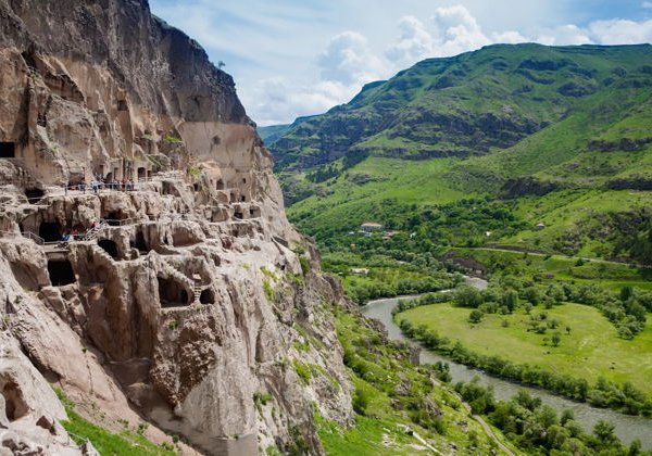 Вардзия и крепость Ацкури: путешествие в самобытную Грузию - фото 4