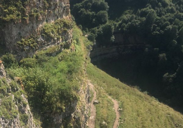 Экскурсия с Рассказами  в Хунзах: Плато Матлас и Каменная Чаша - фото 1