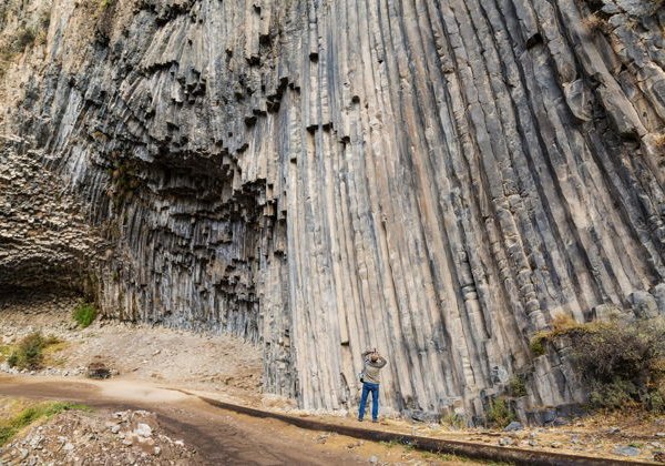 Гарни и Гегард, арка Чаренца и озеро Севан — всё за один день  - фото 2