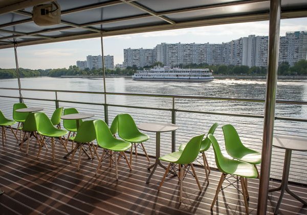 Ужин, музыка и танцы на премиум-теплоходе в центре Москвы - фото 3