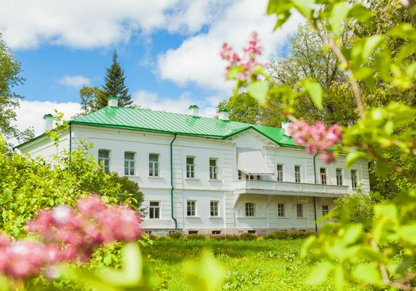 Русские усадьбы с посещением Ясной Поляны (для школьных групп)