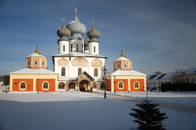 Фото - экскурсия: Тихвинский Успенский мужской монастырь
