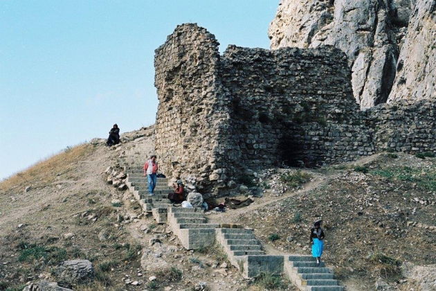 Радужные горы, Розовое озеро и гора желаний Бешбармаг-2