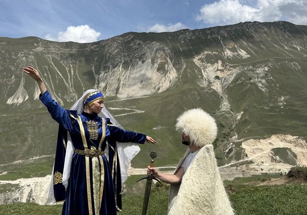 Путешествие к Хунзаху, Тоботу, Каменной Чаше и Матласу - фото 1