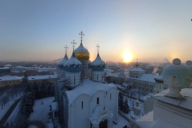 Фото - экскурсия: Поднимитесь на третий ярус лаврской колокольни и полюбуйтесь Сергиевым Посадом с высоты птичьего полета