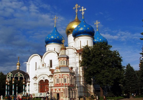 От Загорска до Сергиева Посада: обзорная прогулка по Троице-Сергиевой лавре