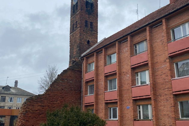 Фото экскурсии - Исследуем замок Тапиау и памятники прусской истории - 9