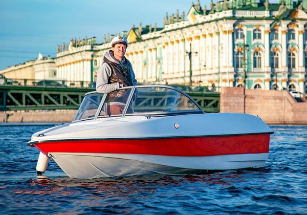 Прогулка на катере Толстый с капитаном — комфортно и недорого - фото 3