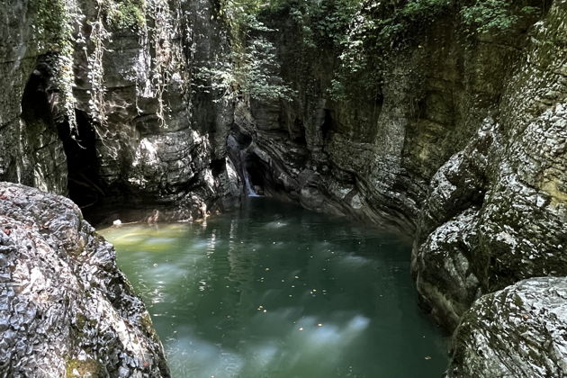 Фото экскурсии - Прогулка к Агурским водопадам и Орлиным скалам с посещением статуи Прометея - 7