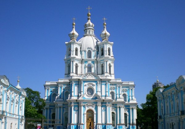 Обзорная экскурсия на комфортабельном автомобиле с профессиональным краеведом