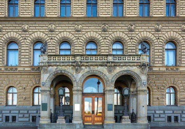 Владимирский дворец: экскурсия с посещением тайных залов - фото 1