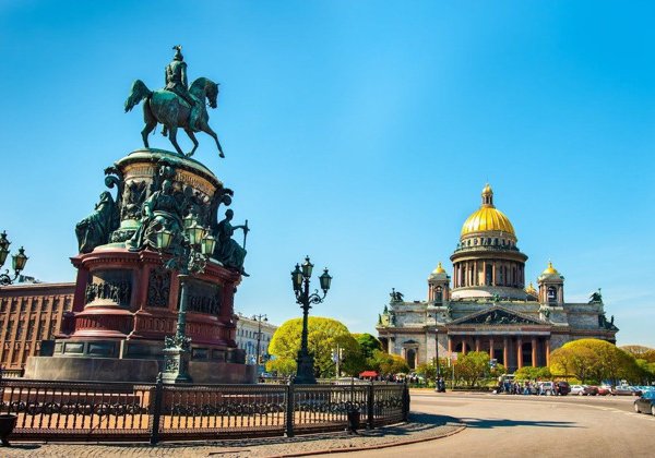 Мифы и истории Петербурга: аудиоэкскурсия от Александровского сада до Исаакиевской площади