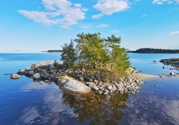 Природа Карелии: четыре водопада и круиз на ладье по Ладожским шхерам