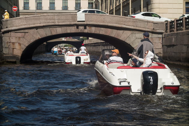 Фото экскурсии - Прогулка на катере по рекам и каналам с опытным капитаном - 7