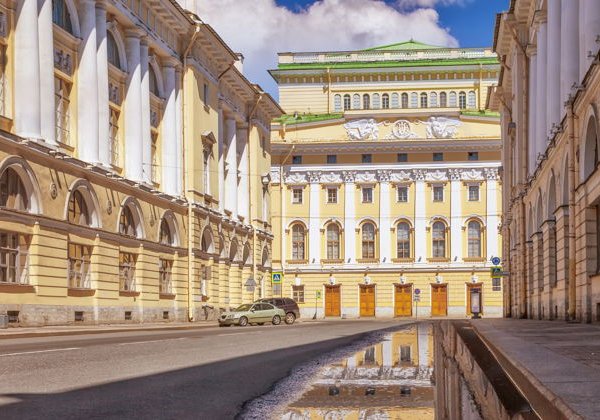 Аудиоэкскурсия в приложении: Имперский Петербург. По стопам Карла Росси - фото 1