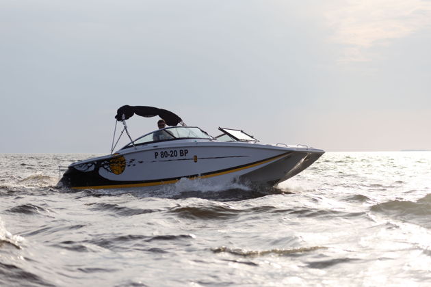 Фото экскурсии - Просторный катер Идеален для праздников и водных прогулок - 9