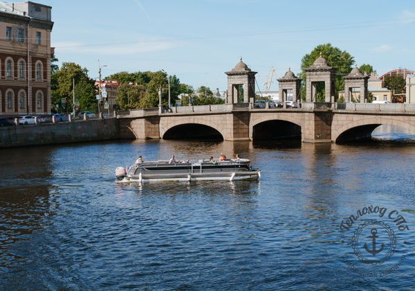 «По водному сердцу города» — уникальный маршрут на 11-местном катере - фото 2