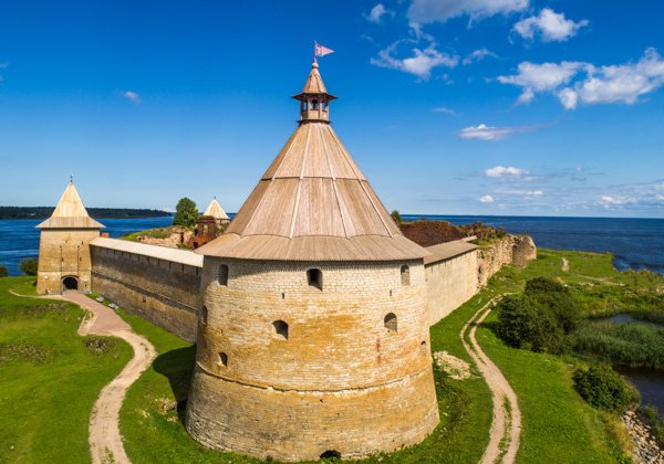 Экскурсия в крепость Орешек на «Метеоре» из Петербурга